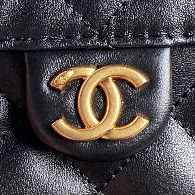 Ch**el 25c hobo bags